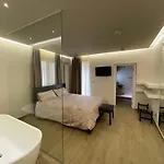 לינה וארוחת בוקר Elite Etnea קטאניה